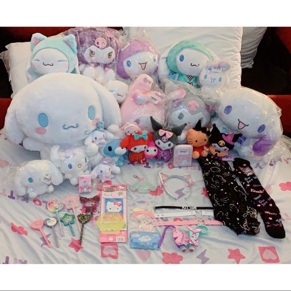 Ultimate Sanrio/Toreba Kawaii Bundle - Picture 2 of 16